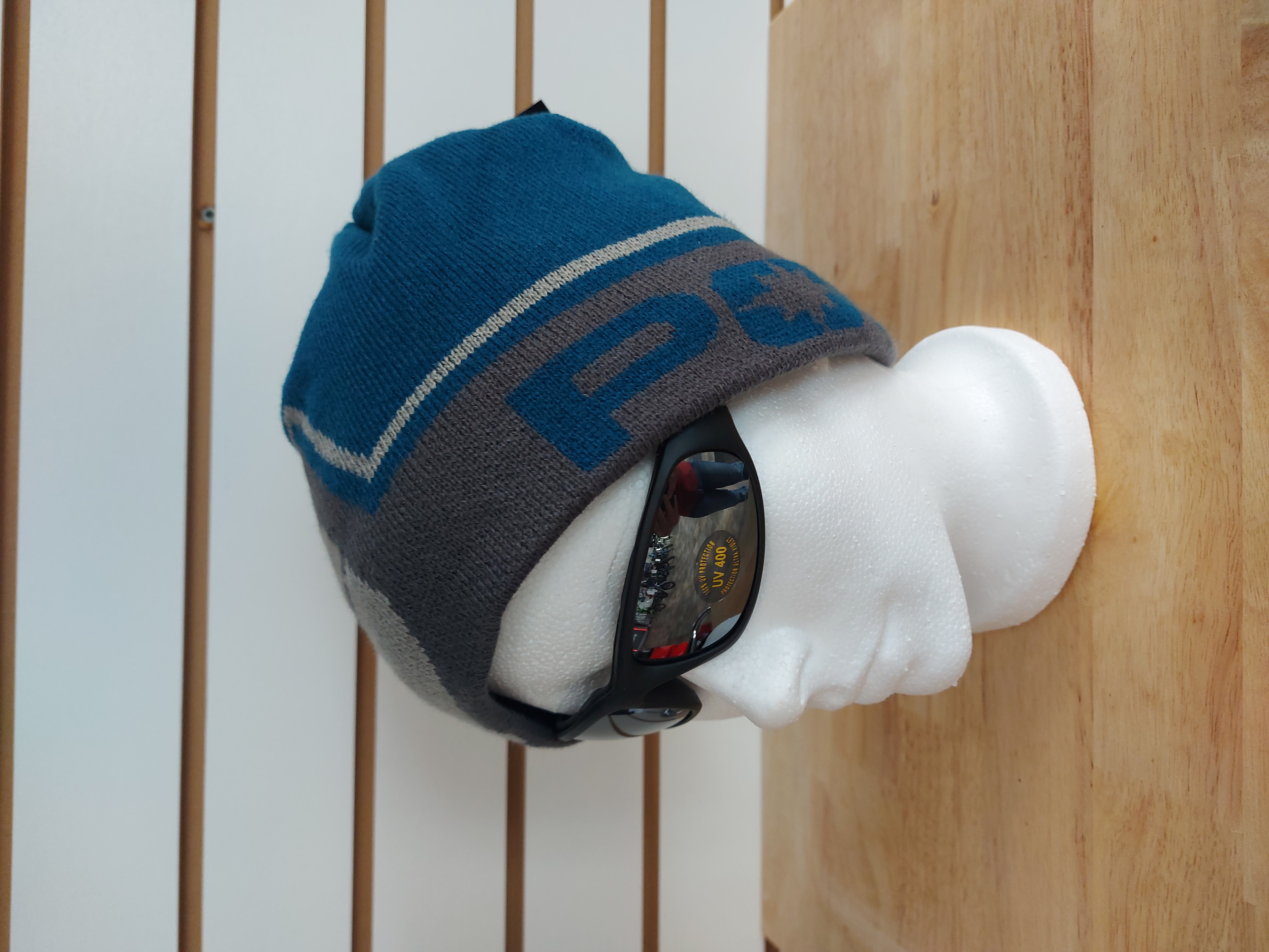 M STAR BEANIE BLUE